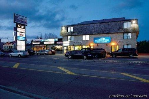 Petawawa River Inn&Suites Zewnętrze zdjęcie